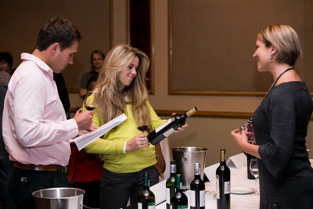 10 Tips That Will Make Your Brand Pop at a Wine Sampling or Tasting Event